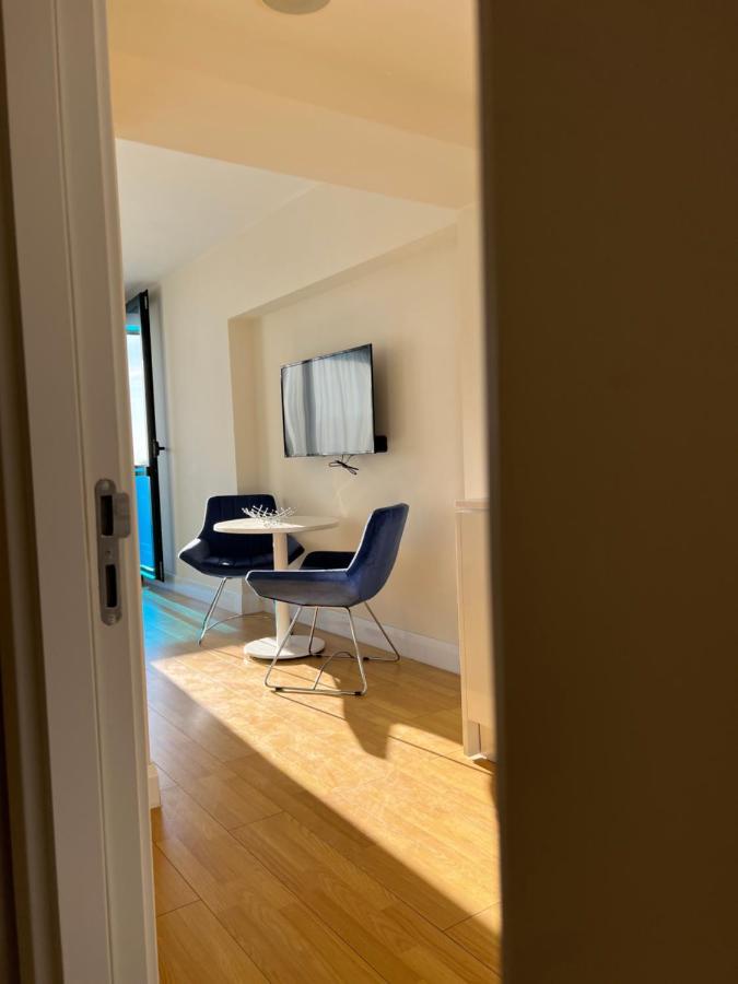 Orbi City Aparthotel Black Sea View Batumi Exteriör bild