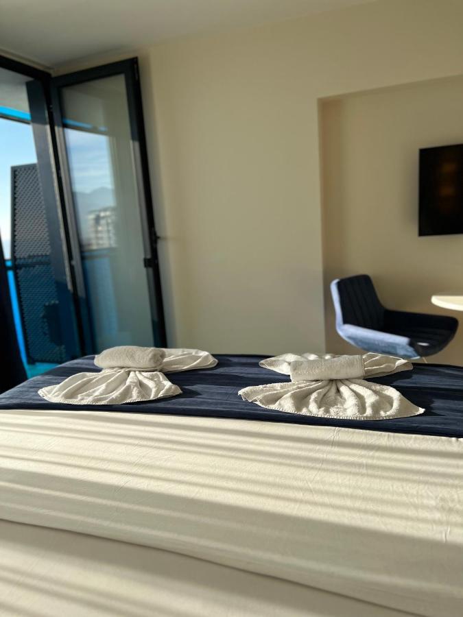 Orbi City Aparthotel Black Sea View Batumi Exteriör bild