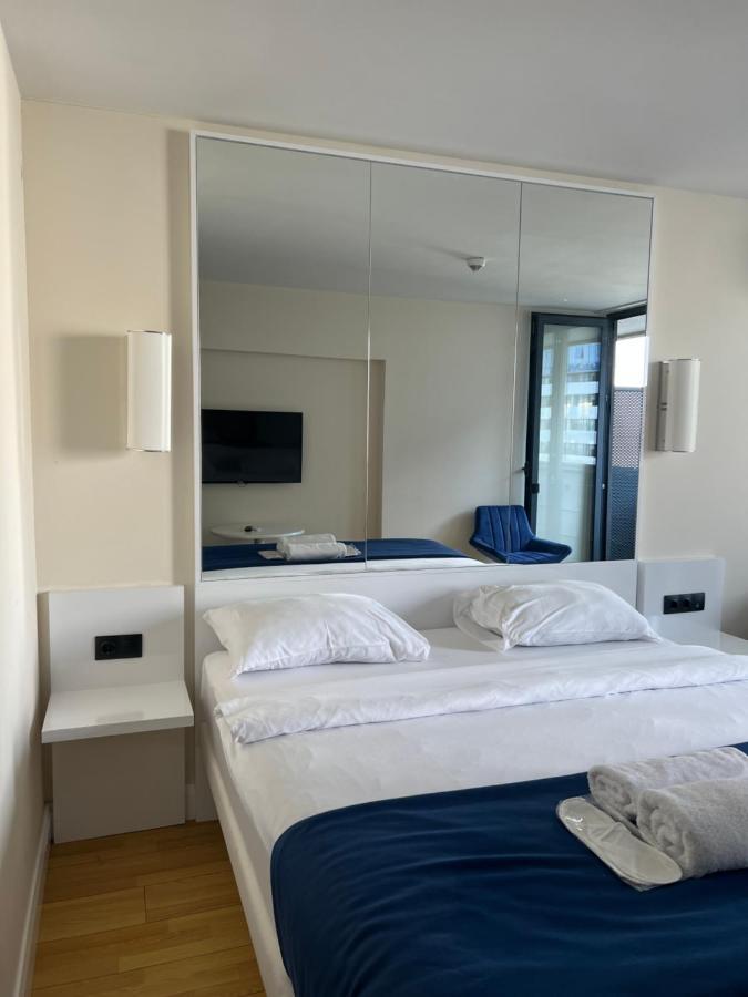 Orbi City Aparthotel Black Sea View Batumi Exteriör bild
