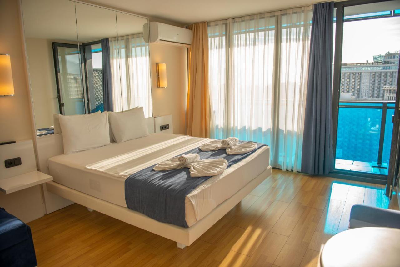 Orbi City Aparthotel Black Sea View Batumi Exteriör bild