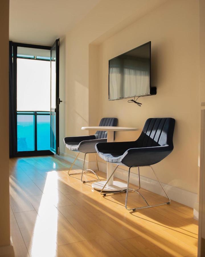Orbi City Aparthotel Black Sea View Batumi Exteriör bild