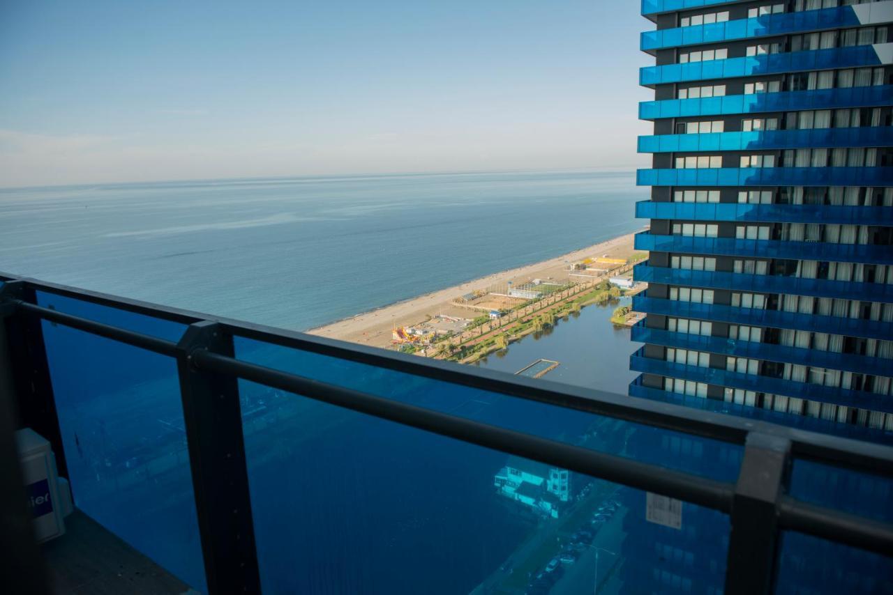 Orbi City Aparthotel Black Sea View Batumi Exteriör bild