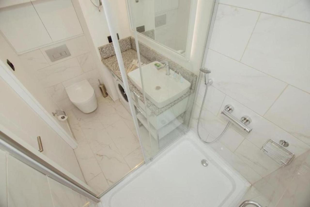 Orbi City Aparthotel Black Sea View Batumi Exteriör bild