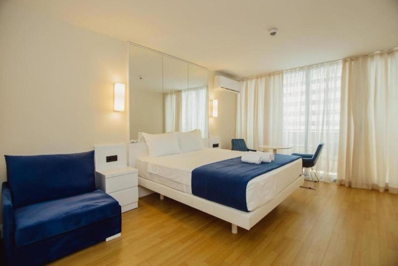 Orbi City Aparthotel Black Sea View Batumi Exteriör bild