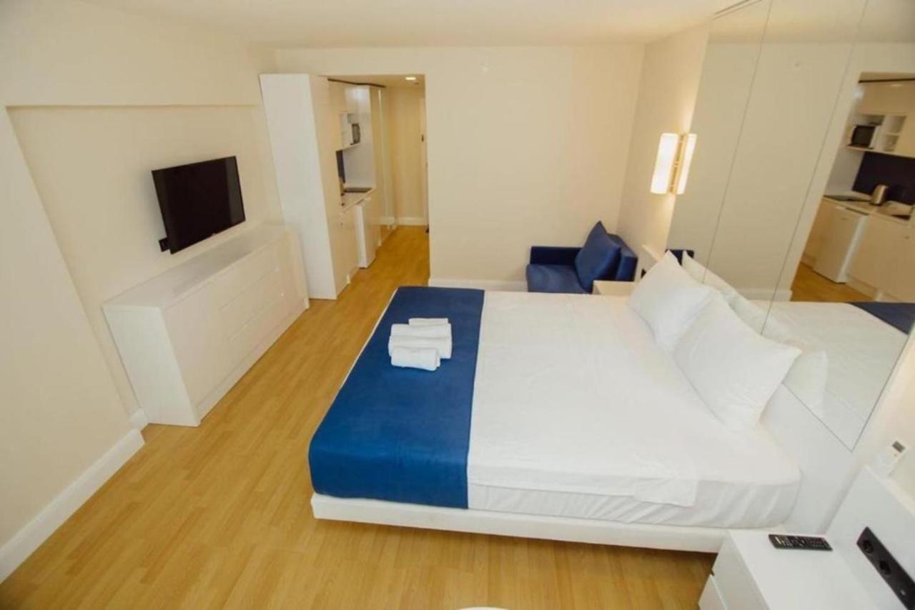 Orbi City Aparthotel Black Sea View Batumi Exteriör bild