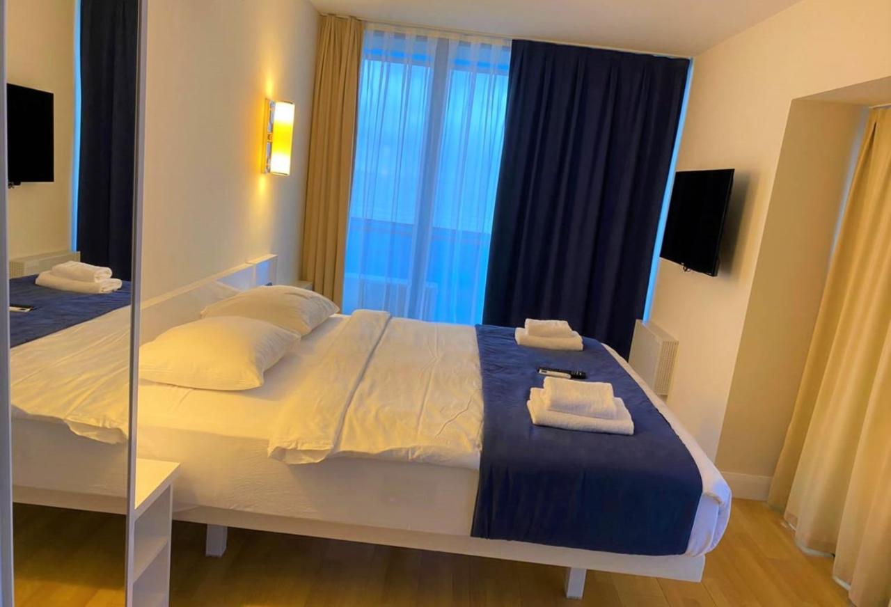 Orbi City Aparthotel Black Sea View Batumi Exteriör bild